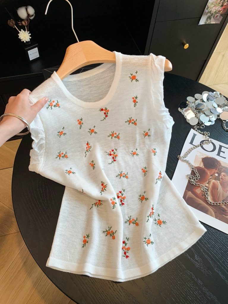 Floral Knit Top with Petal Sleeves for Women 2026 Summer French Style