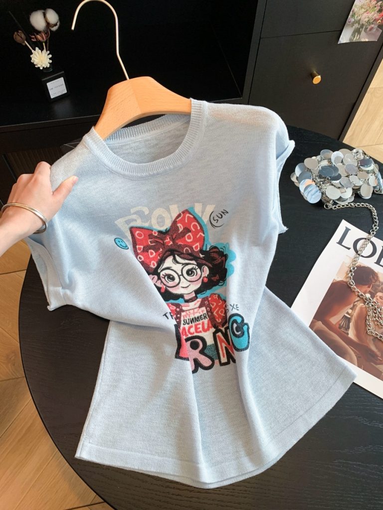 Cartoon Girl Print Crew Neck Thin Knit T-Shirt for Women Summer New Fresh Loose Top with Small Flying Sleeves